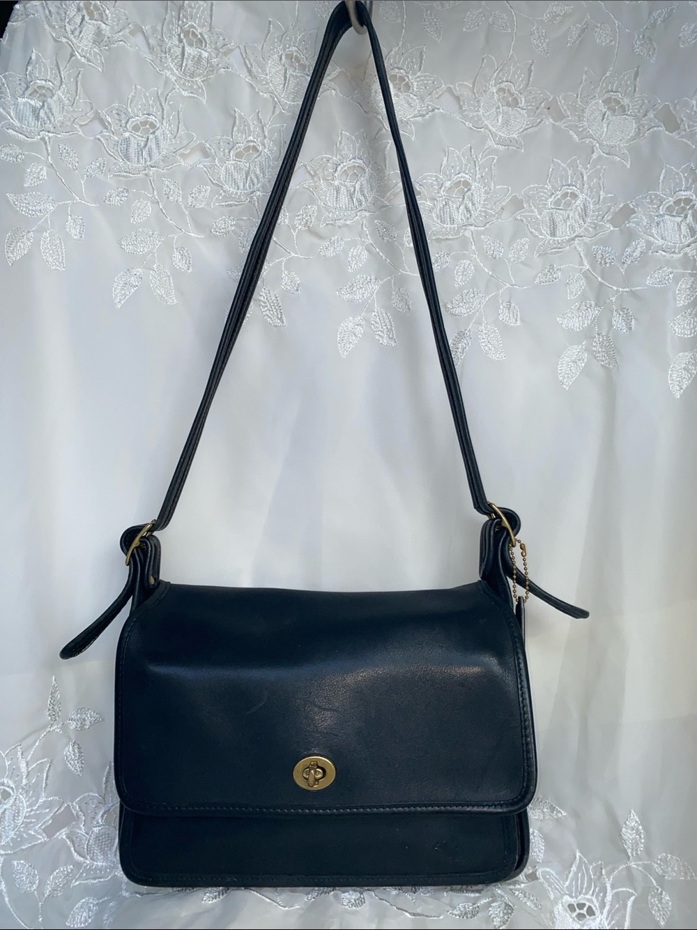 Vintage Coach New York Spectator Classic Black Leather Shoulder Bag